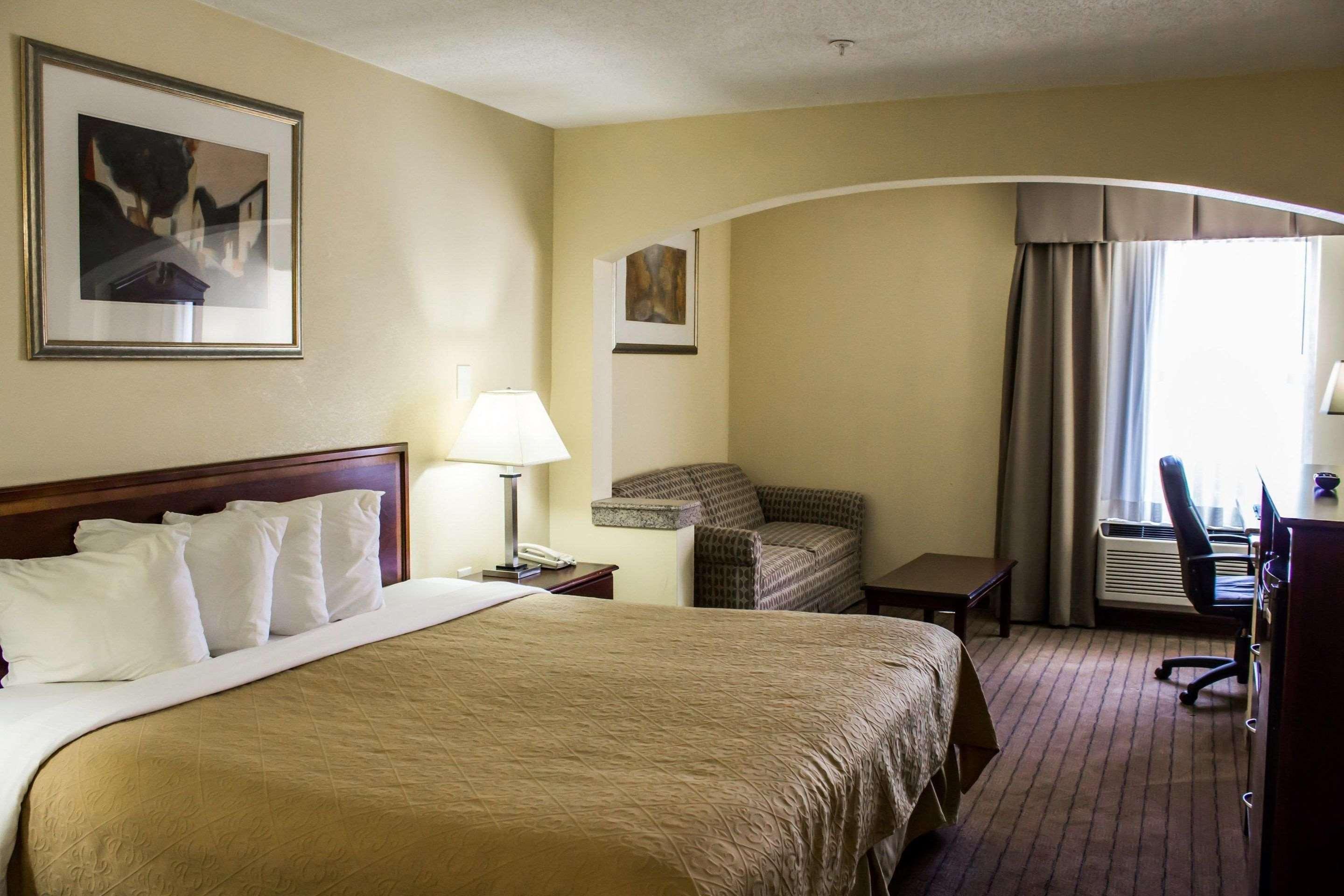 Quality Inn Fuquay Varina East Exterior photo