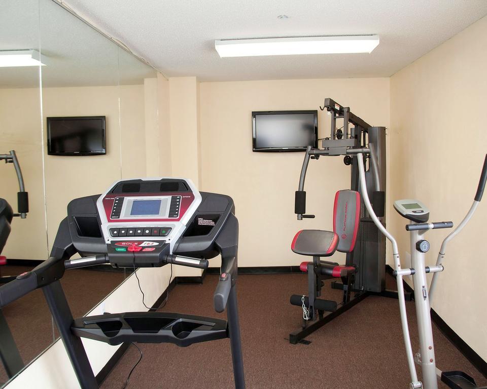 Quality Inn Fuquay Varina East Exterior photo
