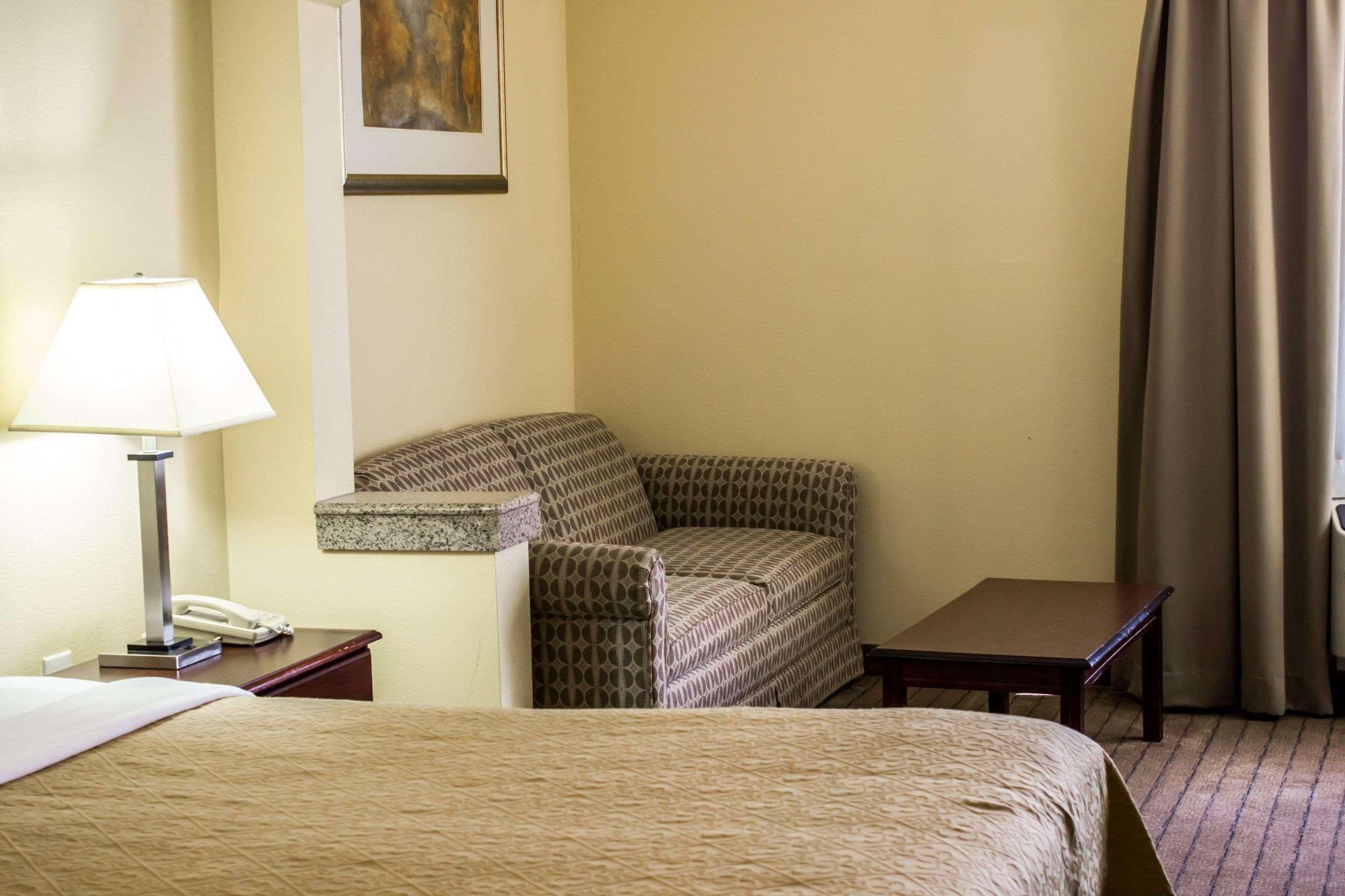 Quality Inn Fuquay Varina East Exterior photo