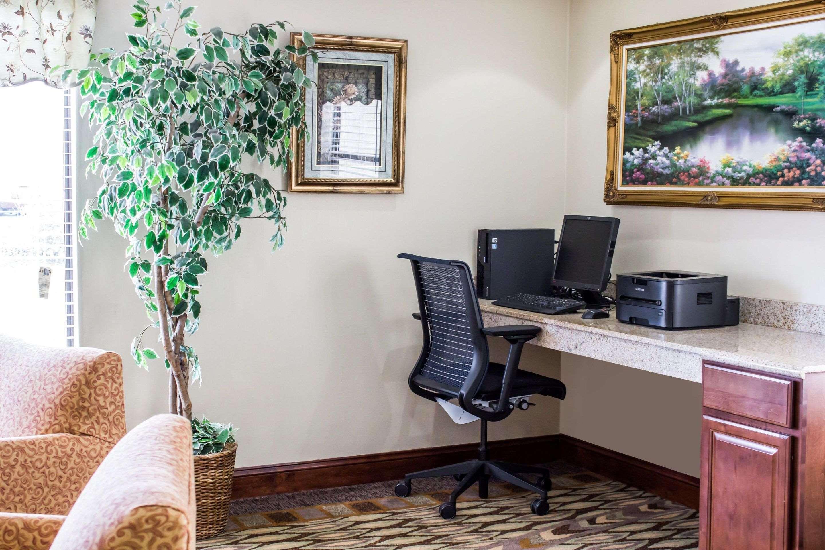 Quality Inn Fuquay Varina East Exterior photo