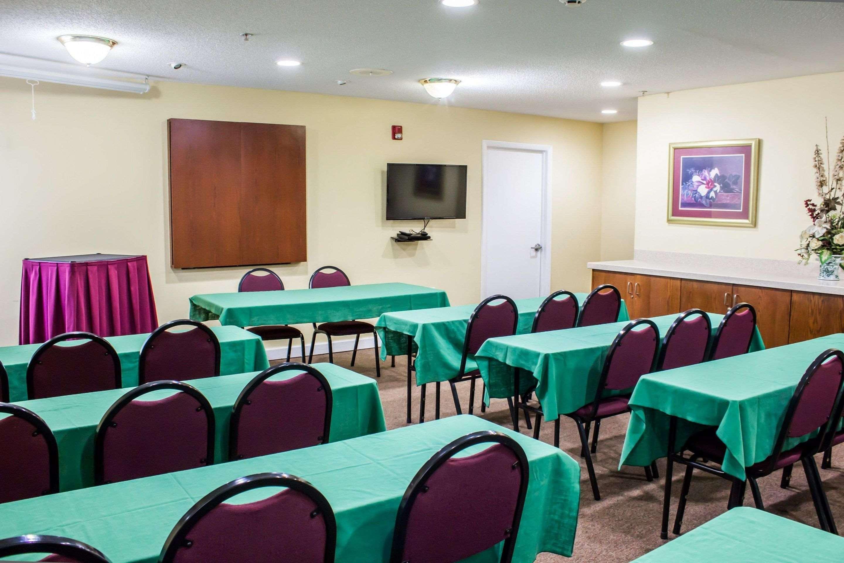 Quality Inn Fuquay Varina East Exterior photo