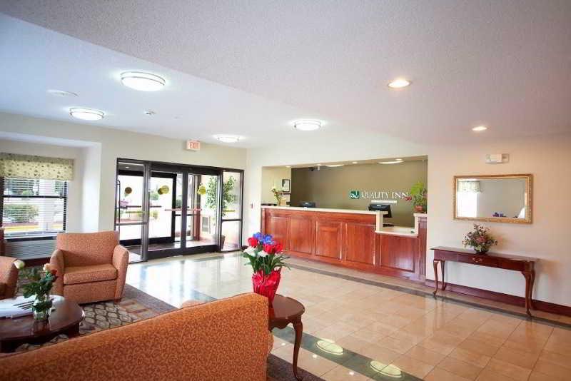 Quality Inn Fuquay Varina East Exterior photo