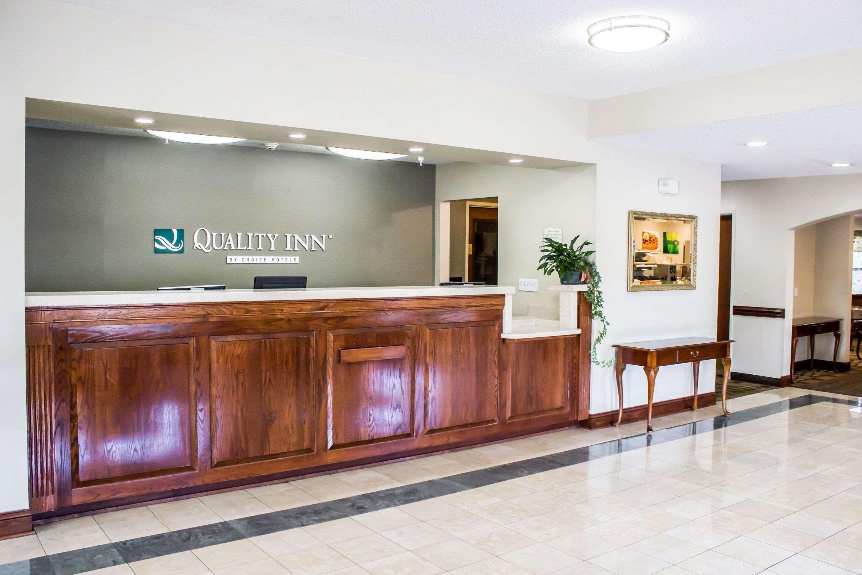 Quality Inn Fuquay Varina East Exterior photo