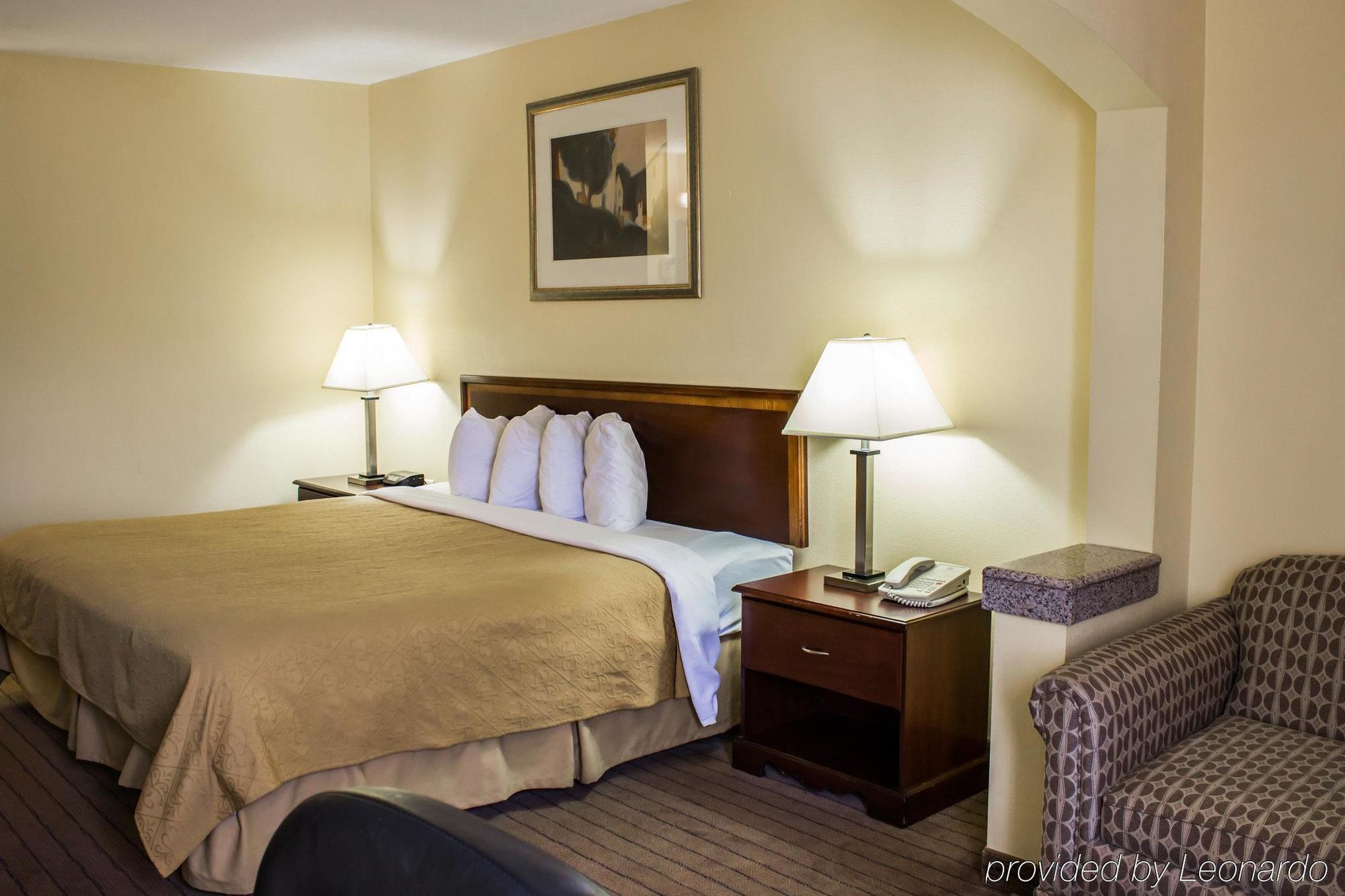 Quality Inn Fuquay Varina East Exterior photo
