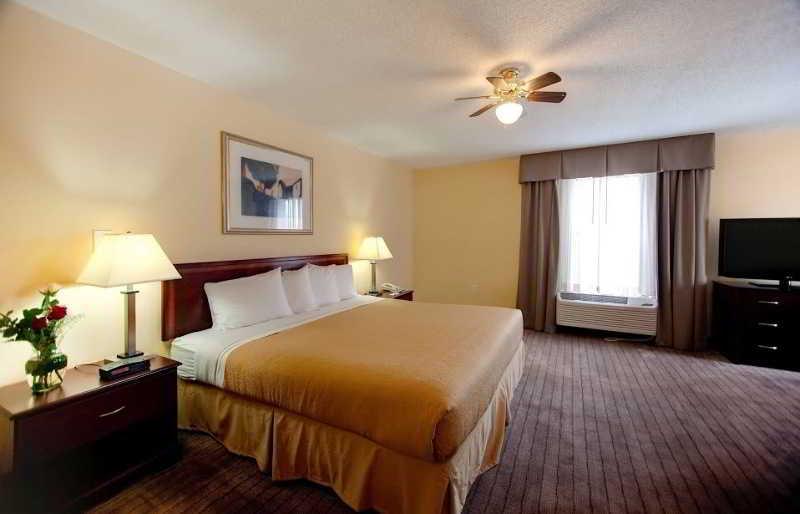 Quality Inn Fuquay Varina East Exterior photo